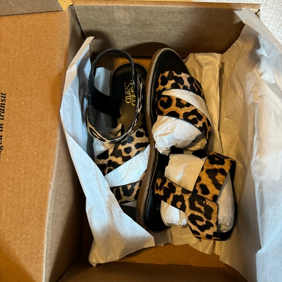 Franco Sarto Kamden Sandal in Leopard Print - Picture 4 of 4